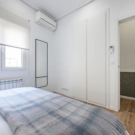 Acogedor Y Centrico Apartamento En Gran Via Madrid Exterior photo